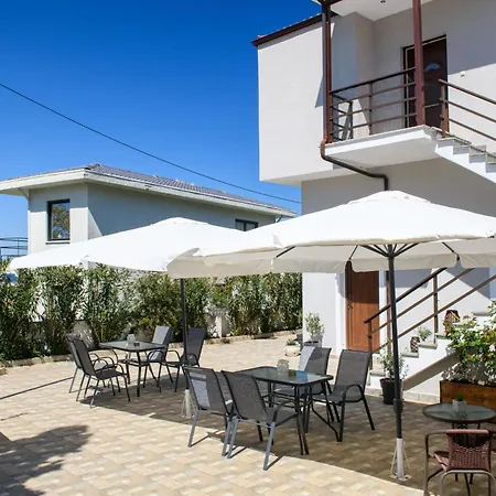 Aspa's House Aparthotel 3*